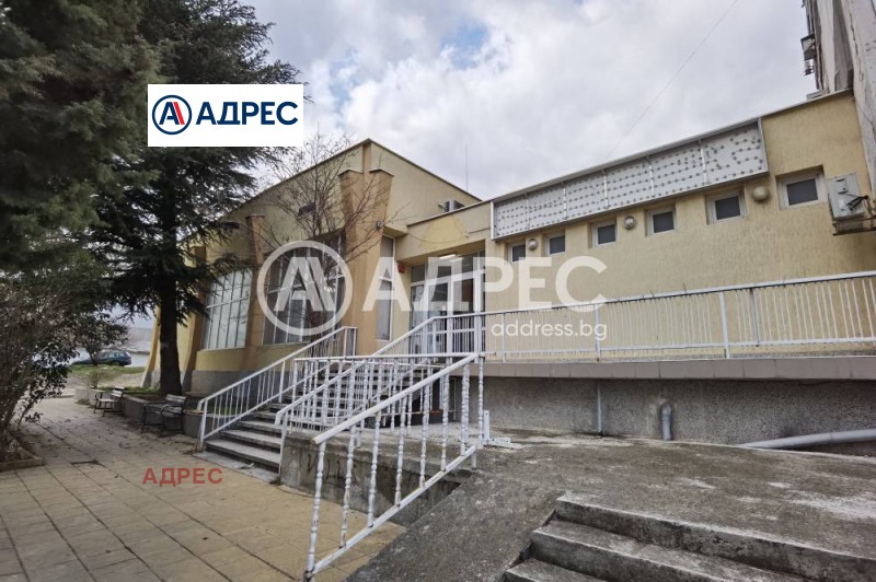 Продава СКЛАД, град Варна, Младост 1 • 1650000 € / 3227119.50 лв. • 30682491 1 — Holmes.bg Продава СКЛАД, град Варна, Младост 1 • 1650000 € / 3227119.50 лв. • 30682491 1
