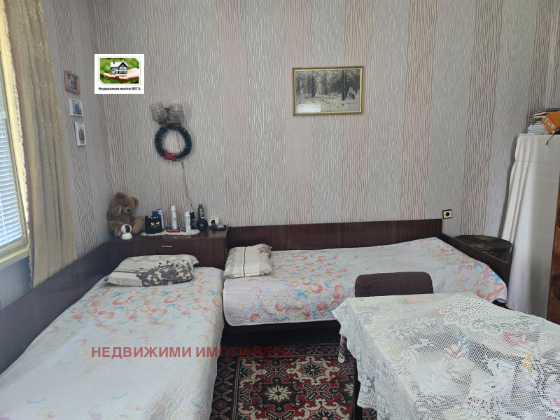 Продава КЪЩА, област Велико Търново, гр. Горна Оряховица • 98000 € / 191671.34 лв. • 39932248 1 — Holmes.bg Продава КЪЩА, област Велико Търново, гр. Горна Оряховица • 98000 € / 191671.34 лв. • 39932248 1