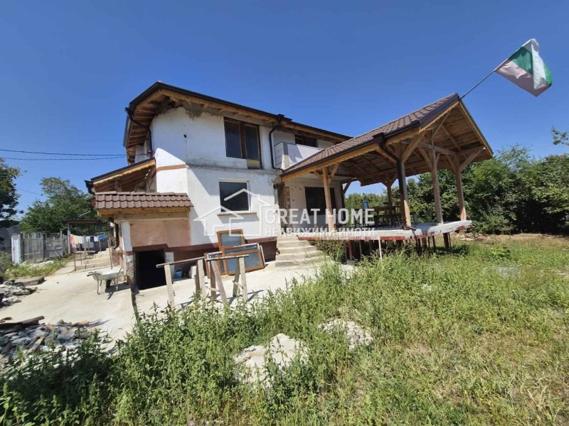 Продава КЪЩА, област Търговище, с. Руец • 83000 € • 84851340 1 — Holmes.bg Продава КЪЩА, област Търговище, с. Руец • 83000 € • 84851340 1