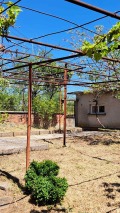 Продава КЪЩА, област Ловеч, гр. Ябланица • 56000 € / 109526.48 лв. • 87102313 2 — Holmes.bg Продава КЪЩА, област Ловеч, гр. Ябланица • 56000 € / 109526.48 лв. • 87102313 2