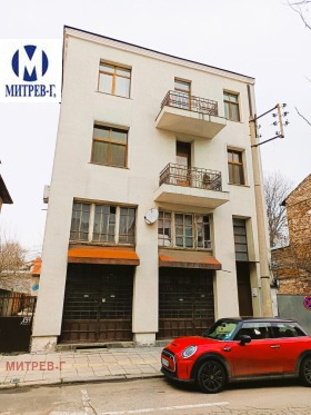 Обява Продава ЕТАЖ ОТ КЪЩА,град София, Център
