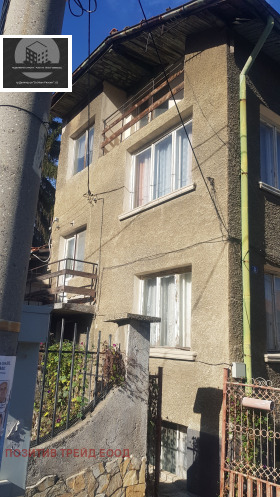 Продажба на къщи в град Кюстендил - изображение 11 