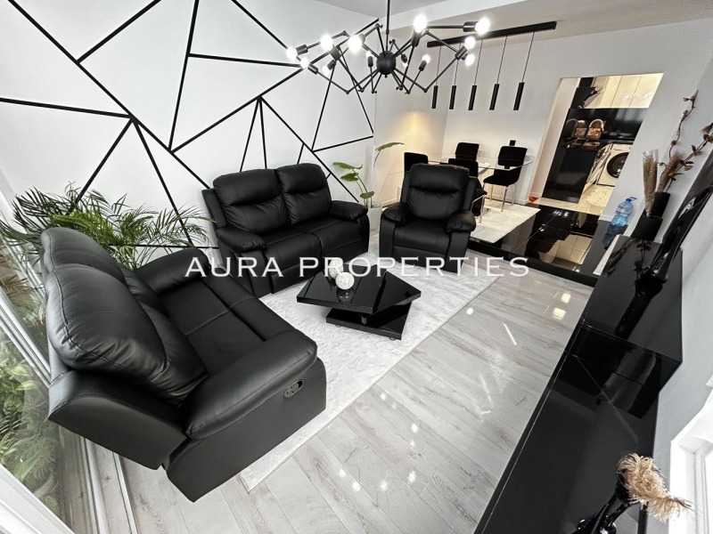 Продава 3-СТАЕН, град Разград, Орел • 95000 € • 92744188 1 — Holmes.bg Продава 3-СТАЕН, град Разград, Орел • 95000 € • 92744188 1