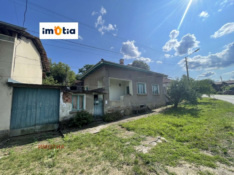 Продава КЪЩА, област Ловеч, с. Добродан • 39000 € / 76277.37 лв. • 35019462 1 — Holmes.bg Продава КЪЩА, област Ловеч, с. Добродан • 39000 € / 76277.37 лв. • 35019462 1
