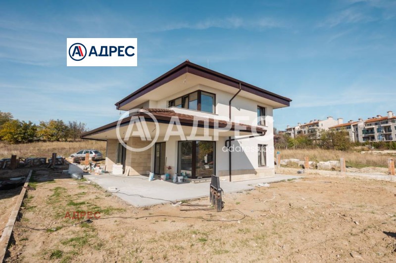 Продава КЪЩА, област Варна, с. Приселци • 285000 € • 31785458 1 — Holmes.bg Продава КЪЩА, област Варна, с. Приселци • 285000 € • 31785458 1