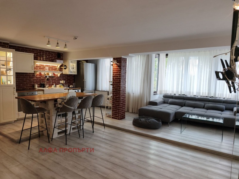 Продава 3-СТАЕН, град София, Бъкстон • 290000 € • 20780324 1 — Holmes.bg Продава 3-СТАЕН, град София, Бъкстон • 290000 € • 20780324 1