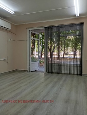 Снимка Продава ОФИС