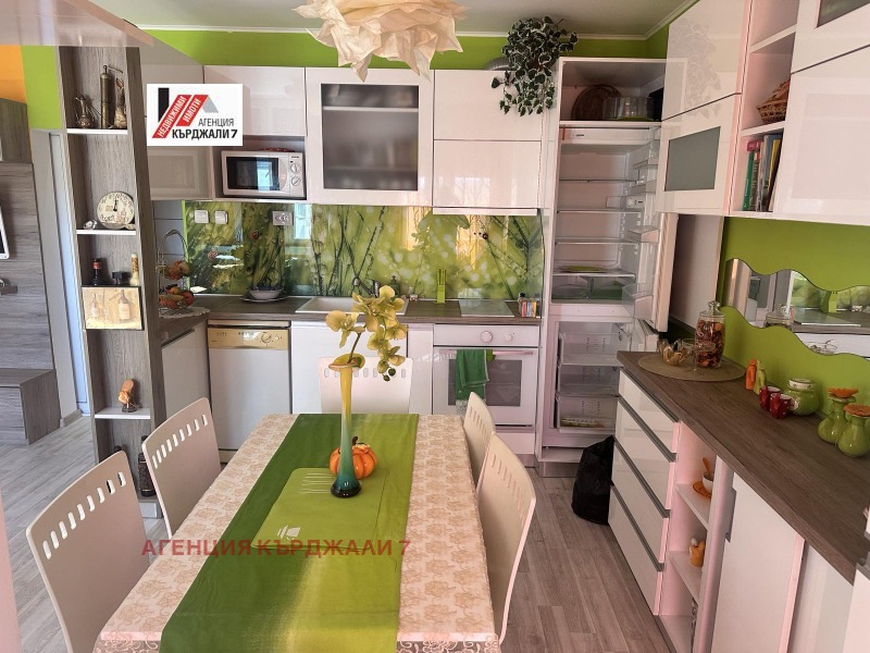Продава 2-СТАЕН, град Кърджали, Център • 90000 € • 96894449 1 — Holmes.bg Продава 2-СТАЕН, град Кърджали, Център • 90000 € • 96894449 1
