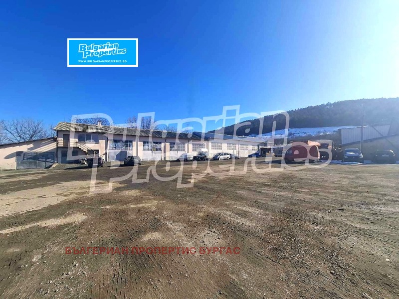 Продава ПРОМ. ПОМЕЩЕНИЕ, област Бургас, гр. Карнобат • 398000 € / 778420.34 лв. • 68628966 1 — Holmes.bg Продава ПРОМ. ПОМЕЩЕНИЕ, област Бургас, гр. Карнобат • 398000 € / 778420.34 лв. • 68628966 1