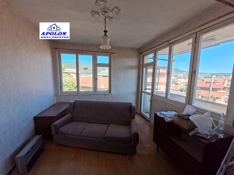 Продава КЪЩА, област Пазарджик, гр. Пещера • 140000 € • 48659421 1 — Holmes.bg Продава КЪЩА, област Пазарджик, гр. Пещера • 140000 € • 48659421 1