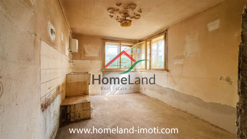 Продава ЕТАЖ ОТ КЪЩА, град Пазарджик, Център • 70500 € • 65473304 1 — Holmes.bg Продава ЕТАЖ ОТ КЪЩА, град Пазарджик, Център • 70500 € • 65473304 1