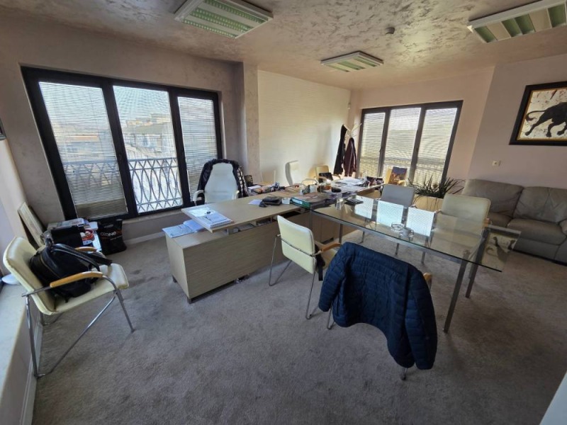 Продава АТЕЛИЕ, ТАВАН, град Варна, Христо Ботев • 107207 € / 209678.67 лв. • 81070553 1 — Holmes.bg Продава АТЕЛИЕ, ТАВАН, град Варна, Христо Ботев • 107207 € / 209678.67 лв. • 81070553 1