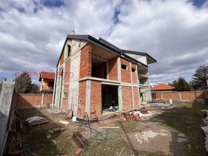 Продава КЪЩА, град София, Враждебна • по договаряне • 76192546 1 — Holmes.bg Продава КЪЩА, град София, Враждебна • по договаряне • 76192546 1