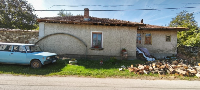 Продава КЪЩА, област Велико Търново, с. Горски горен Тръмбеш • 14500 € • 15742278 1 — Holmes.bg Продава КЪЩА, област Велико Търново, с. Горски горен Тръмбеш • 14500 € • 15742278 1