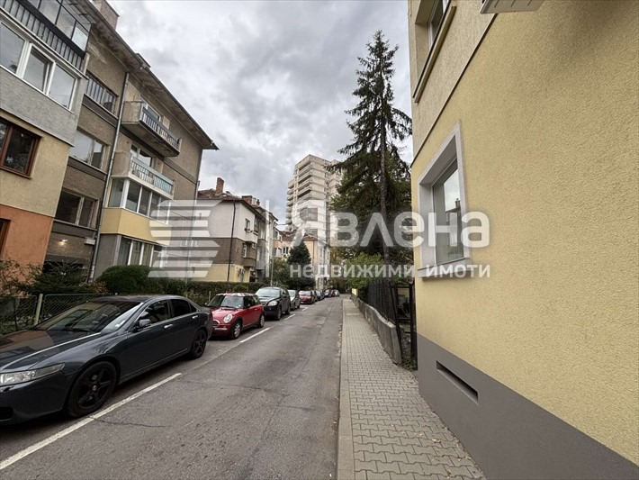 Продава 3-СТАЕН, град София, Лозенец • 350000 € / 684540.50 лв. • 80289391 1 — Holmes.bg Продава 3-СТАЕН, град София, Лозенец • 350000 € / 684540.50 лв. • 80289391 1