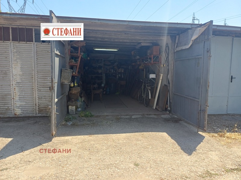 Продава ГАРАЖ, ПАРКОМЯСТО, град Русе, Здравец Изток • 20000 € / 39116.60 лв. • 62473250 1 — Holmes.bg Продава ГАРАЖ, ПАРКОМЯСТО, град Русе, Здравец Изток • 20000 € / 39116.60 лв. • 62473250 1