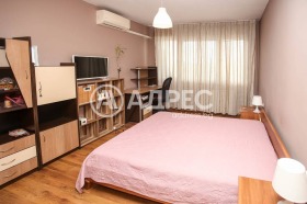 Обява Продава 3-СТАЕН,град София, Света Троица