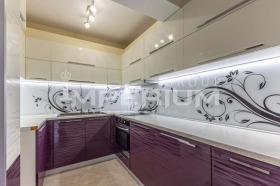 Обява Продава 3-СТАЕН,град Варна, Възраждане 1