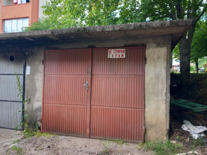 Продава ГАРАЖ, ПАРКОМЯСТО, област Враца, гр. Мездра • 11000 € / 21514.13 лв. • 87467656 1 — Holmes.bg Продава ГАРАЖ, ПАРКОМЯСТО, област Враца, гр. Мездра • 11000 € / 21514.13 лв. • 87467656 1