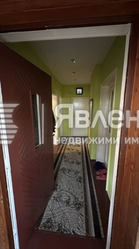 Обява Продава ЕТАЖ ОТ КЪЩА,град София, Левски>