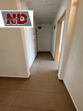 Обява Продава 3-СТАЕН,град София, Докторски паметник>