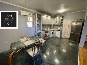 Обява Продава 3-СТАЕН,град Пазарджик, Център>