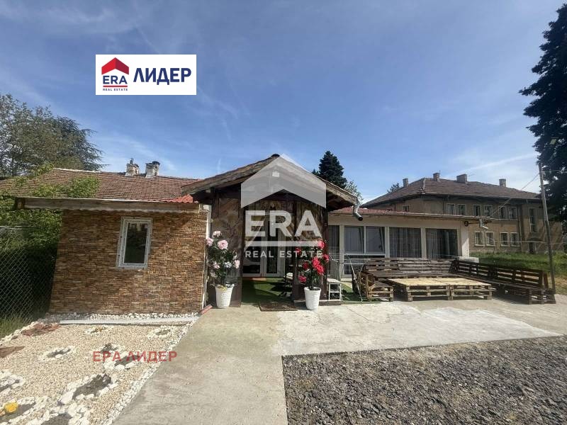 Продава КЪЩА, град Русе, в.з. Русофили • 80000 € / 156466.40 лв. • 20516836 1 — Holmes.bg Продава КЪЩА, град Русе, в.з. Русофили • 80000 € / 156466.40 лв. • 20516836 1