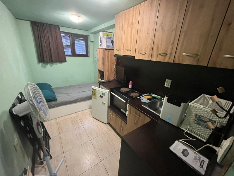 Продава 1-СТАЕН, град Бургас, Възраждане • 29000 € / 56719.07 лв. • 95834812 1 — Holmes.bg Продава 1-СТАЕН, град Бургас, Възраждане • 29000 € / 56719.07 лв. • 95834812 1