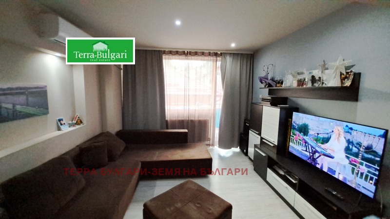Продава КЪЩА, град Перник, Варош • 712800 € • 99379778 1 — Holmes.bg Продава КЪЩА, град Перник, Варош • 712800 € • 99379778 1