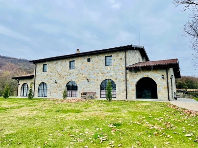 Продава КЪЩА, област Велико Търново, гр. Елена • по договаряне • 71767542 1 — Holmes.bg Продава КЪЩА, област Велико Търново, гр. Елена • по договаряне • 71767542 1