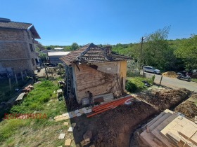 Продажба на имоти в с. Велика, област Бургас - изображение 1 