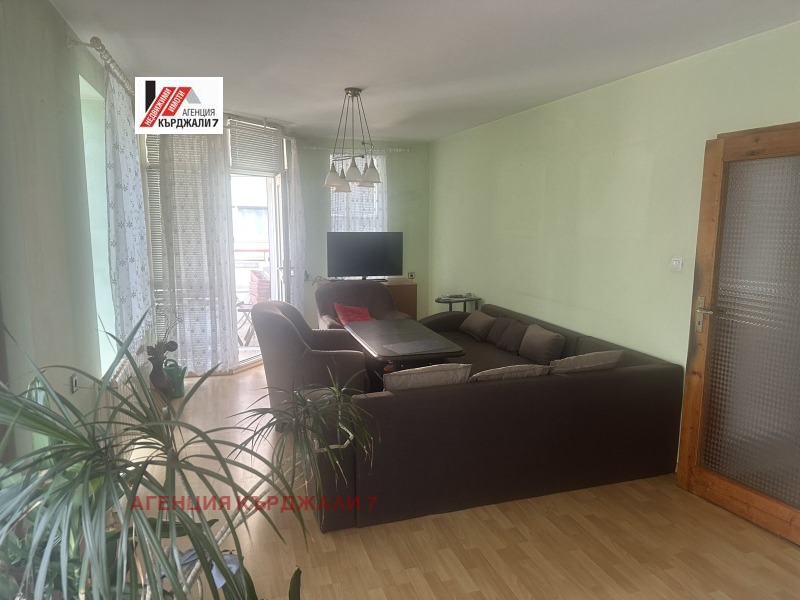 Продава МНОГОСТАЕН, град Кърджали, Център • 160000 € • 33186654 1 — Holmes.bg Продава МНОГОСТАЕН, град Кърджали, Център • 160000 € • 33186654 1