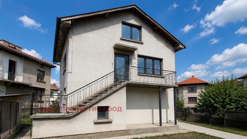 Продава ЕТАЖ ОТ КЪЩА, област София, гр. Самоков • 132000 € / 258169.56 лв. • 86105000 1 — Holmes.bg Продава ЕТАЖ ОТ КЪЩА, област София, гр. Самоков • 132000 € / 258169.56 лв. • 86105000 1