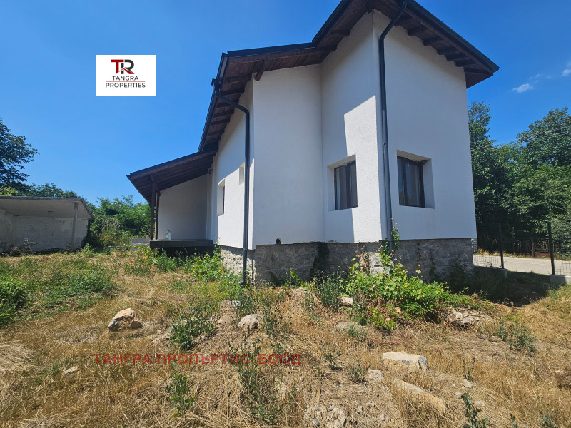 Продава КЪЩА, област Перник, с. Кондофрей • 156000 € • 98206614 1 — Holmes.bg Продава КЪЩА, област Перник, с. Кондофрей • 156000 € • 98206614 1