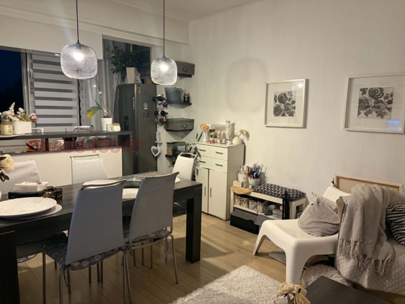 Продава 3-СТАЕН, град София, Дружба 1 • 190000 € / 371607.70 лв. • 56351101 1 — Holmes.bg Продава 3-СТАЕН, град София, Дружба 1 • 190000 € / 371607.70 лв. • 56351101 1