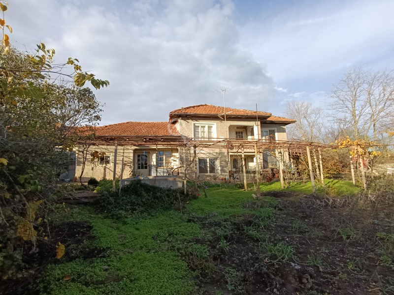 Продава КЪЩА, област Велико Търново, с. Климентово • 31500 € / 61608.64 лв. • 24485841 1 — Holmes.bg Продава КЪЩА, област Велико Търново, с. Климентово • 31500 € / 61608.64 лв. • 24485841 1