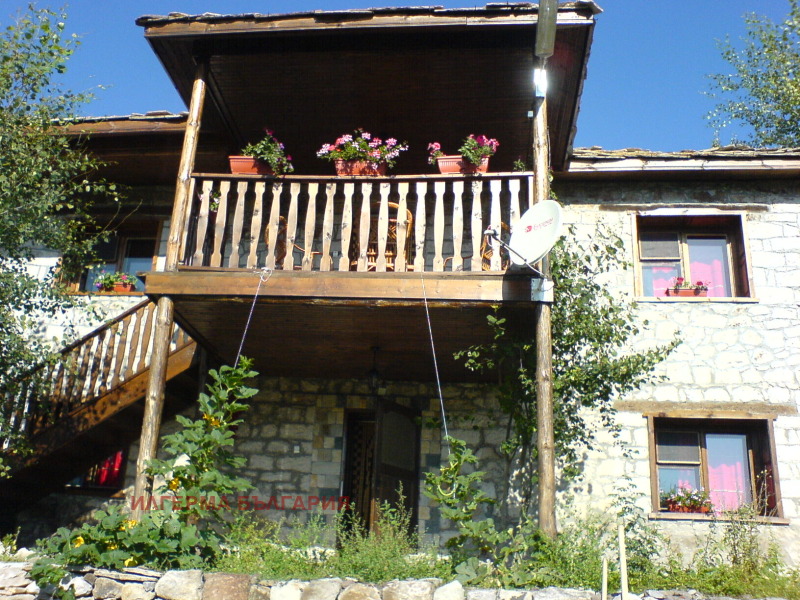 Продава  Хотел област Пловдив , гр. Асеновград , 560 кв.м | 64853651 - изображение [2]