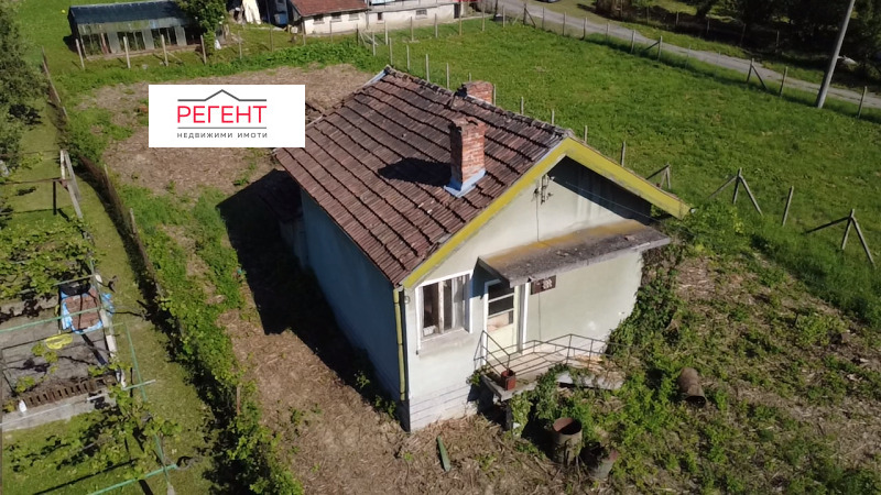 Продава ВИЛА, област Габрово, с. Кметовци • 30000 € / 58674.90 лв. • 18492059 1 — Holmes.bg Продава ВИЛА, област Габрово, с. Кметовци • 30000 € / 58674.90 лв. • 18492059 1