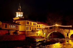 ЕТАЖ ОТ КЪЩА, 120 m2 - Holmes.bg ЕТАЖ ОТ КЪЩА, 120 m2