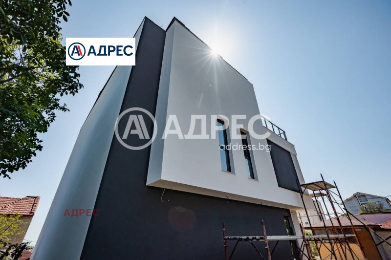 Продава КЪЩА, град Варна, Бриз • 585000 € • 77801534 1 — Holmes.bg Продава КЪЩА, град Варна, Бриз • 585000 € • 77801534 1