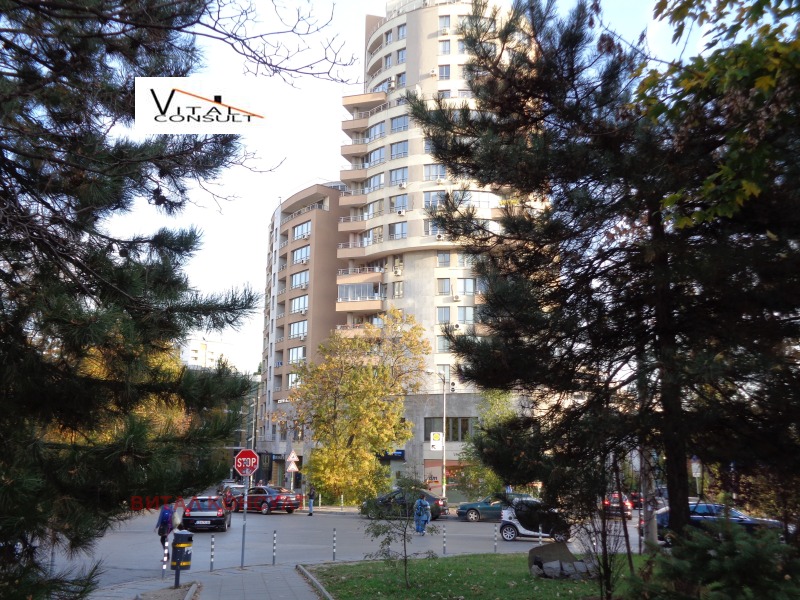 Продава ОФИС, град София, Изток • 420000 € / 821448.60 лв. • 90395617 1 — Holmes.bg Продава ОФИС, град София, Изток • 420000 € / 821448.60 лв. • 90395617 1