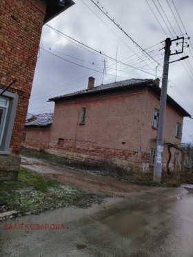 Обява Продава КЪЩА,с. Комарево, област Плевен