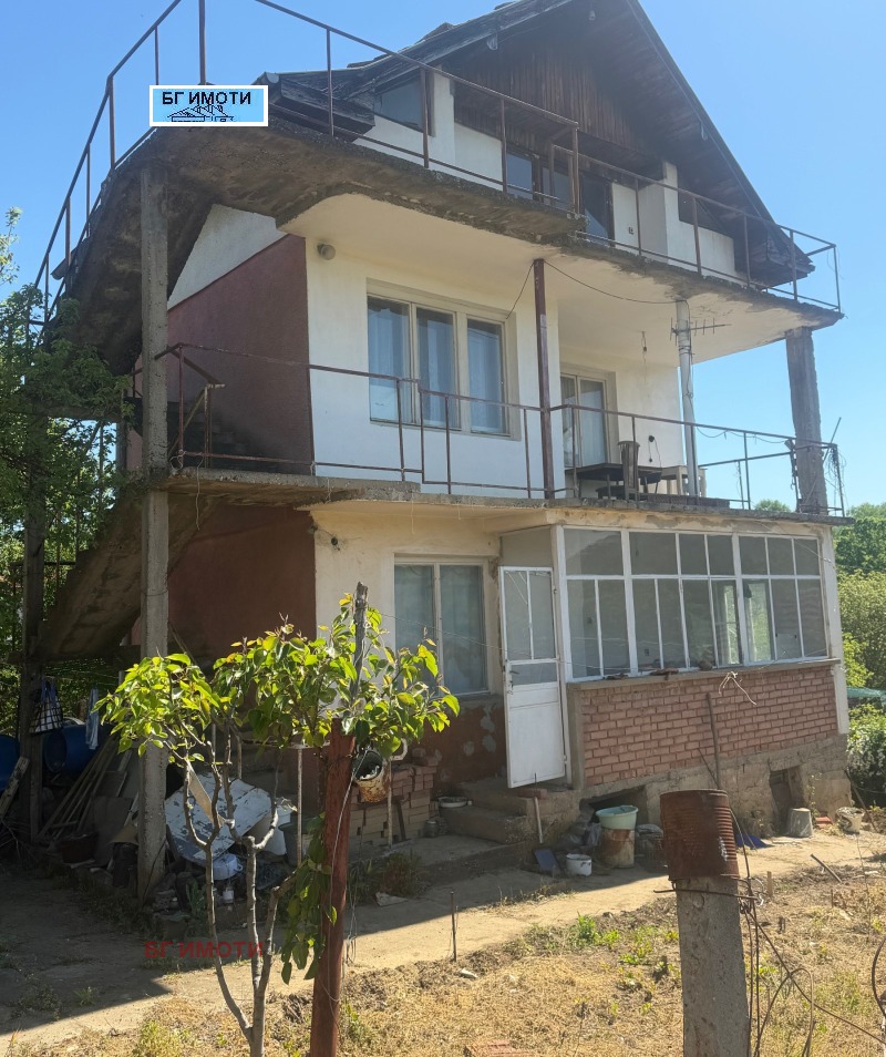 Продава ВИЛА, град Враца, Студентски град • 59500 € / 116371.88 лв. • 48827609 1 — Holmes.bg Продава ВИЛА, град Враца, Студентски град • 59500 € / 116371.88 лв. • 48827609 1