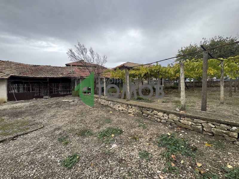 Продава КЪЩА, град Шумен, Мътница • 120000 лв. / 61355.03 € • 79145161 1 — Holmes.bg Продава КЪЩА, град Шумен, Мътница • 120000 лв. / 61355.03 € • 79145161 1