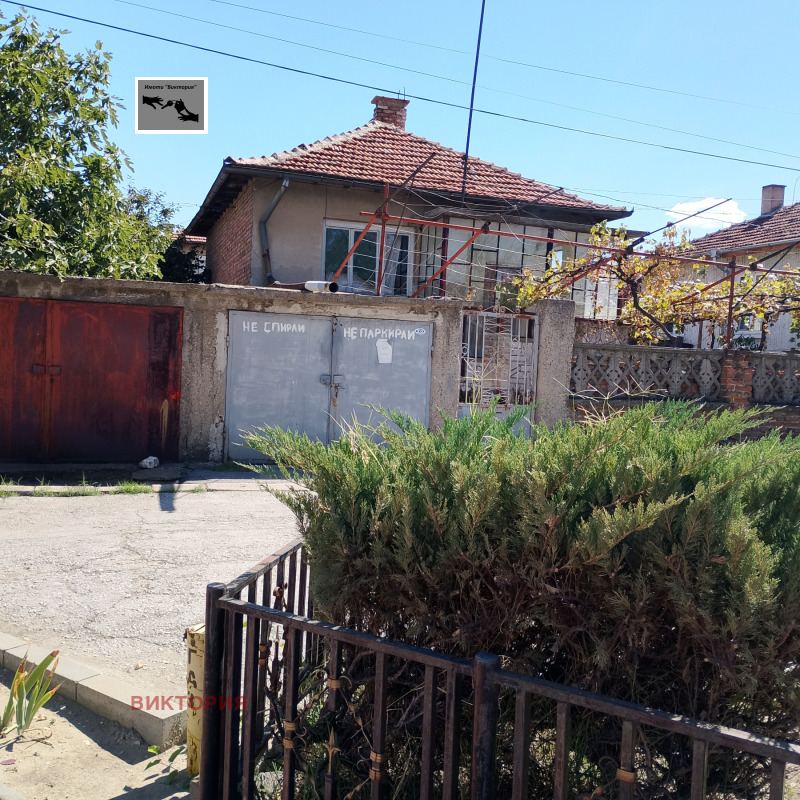 Продава КЪЩА, град Пазарджик, Запад • 185000 лв. / 94589.00 € • 87782326 1 — Holmes.bg Продава КЪЩА, град Пазарджик, Запад • 185000 лв. / 94589.00 € • 87782326 1