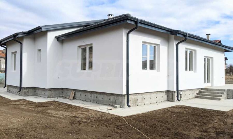 Продава  Къща, област Пловдив, с. Крумово •  265 000 EUR • ID 34851772 — holmes.bg - [1] 