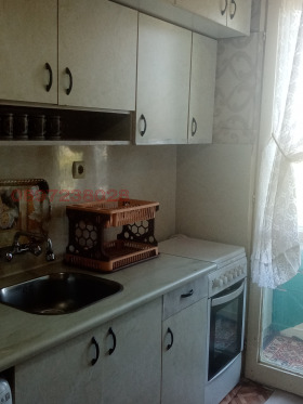 Продава 4-стаен, град Пловдив