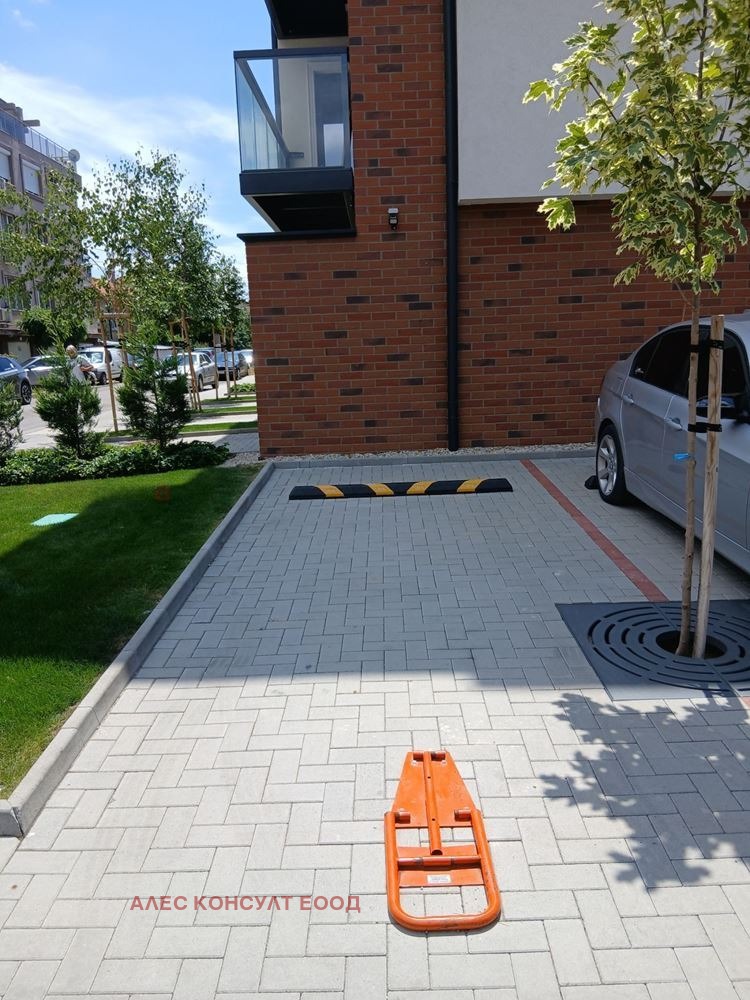 Продава Гараж, Паркомясто град София , Левски , 15 кв.м | 99325414 — Imoti.com Продава Гараж, Паркомясто град София , Левски , 15 кв.м | 99325414