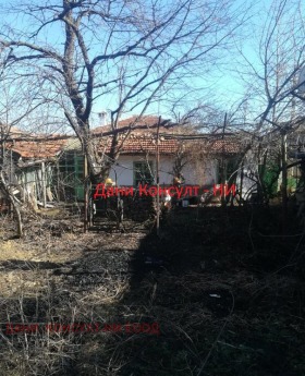Продажба на имоти в гр. Дебелец, област Велико Търново - изображение 19 