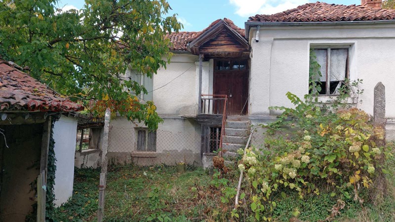 Продава КЪЩА, област Пловдив, с. Свежен • 60000 € • 86923931 1 — Holmes.bg Продава КЪЩА, област Пловдив, с. Свежен • 60000 € • 86923931 1